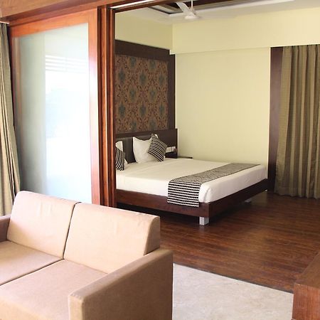Krishna Beach Resorts - 迪乌 外观 照片