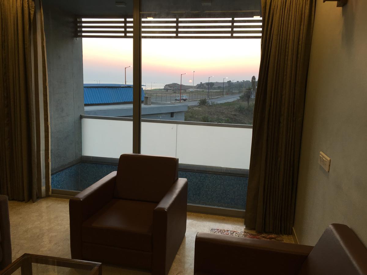 Krishna Beach Resorts - 迪乌 外观 照片